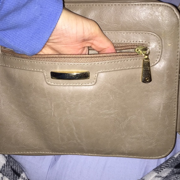 Purse - Picture 2 of 8